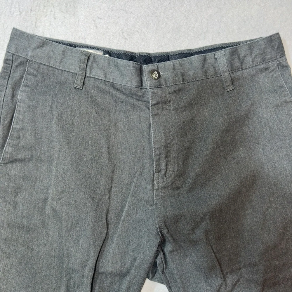Volcom Chino Shorts Mens 34 Gray Excellent Stretch Skater Casual Summer‎
